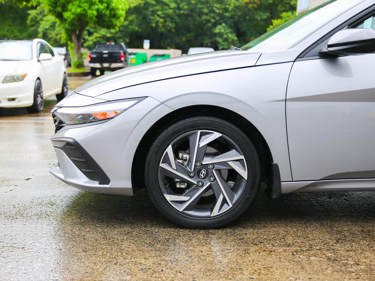 Hyundai Elantra SEL Sport 2025