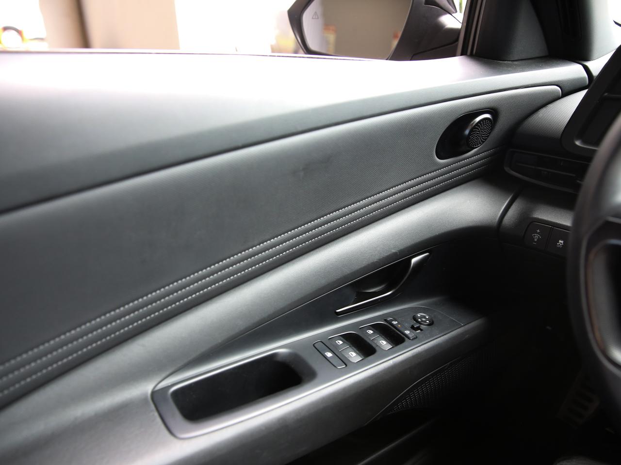 Hyundai Elantra SEL Sport 2025