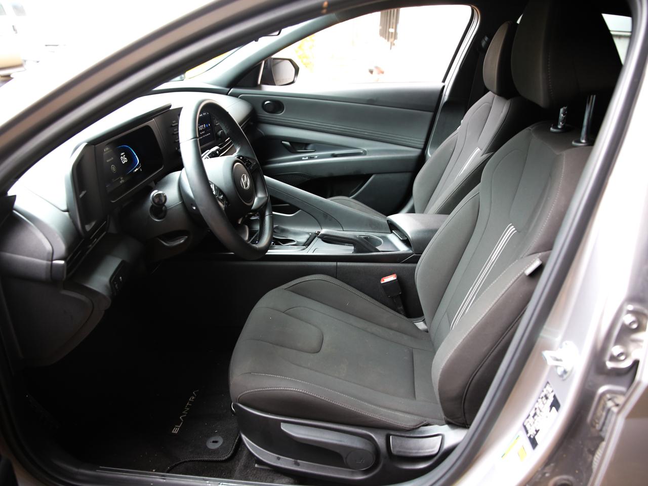 Hyundai Elantra SEL Sport 2025