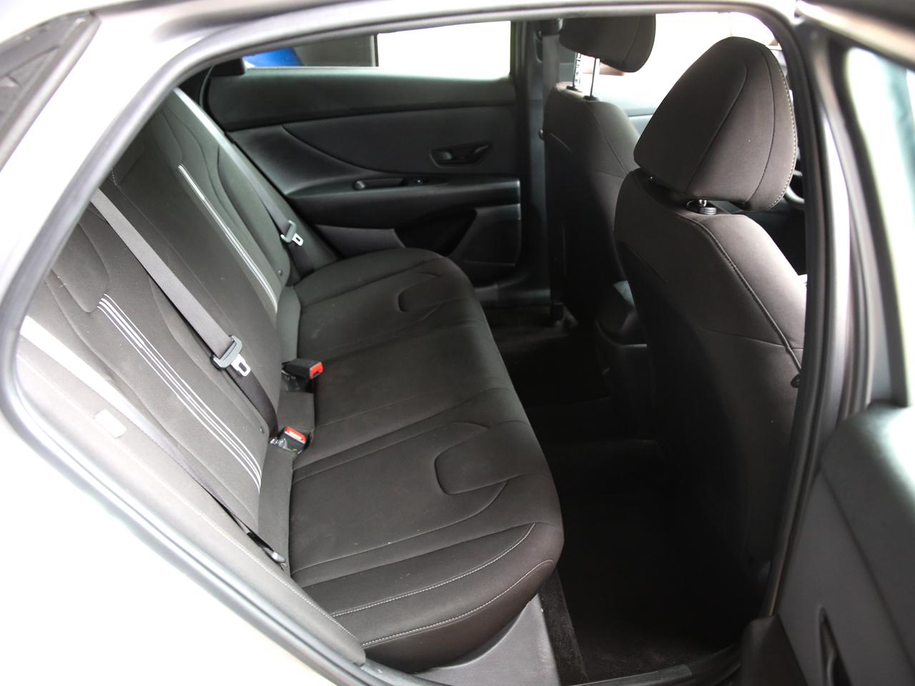 Hyundai Elantra SEL Sport 2025
