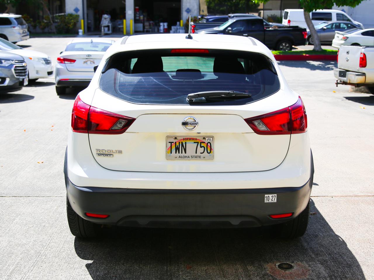 Nissan Rogue Sport S 2019