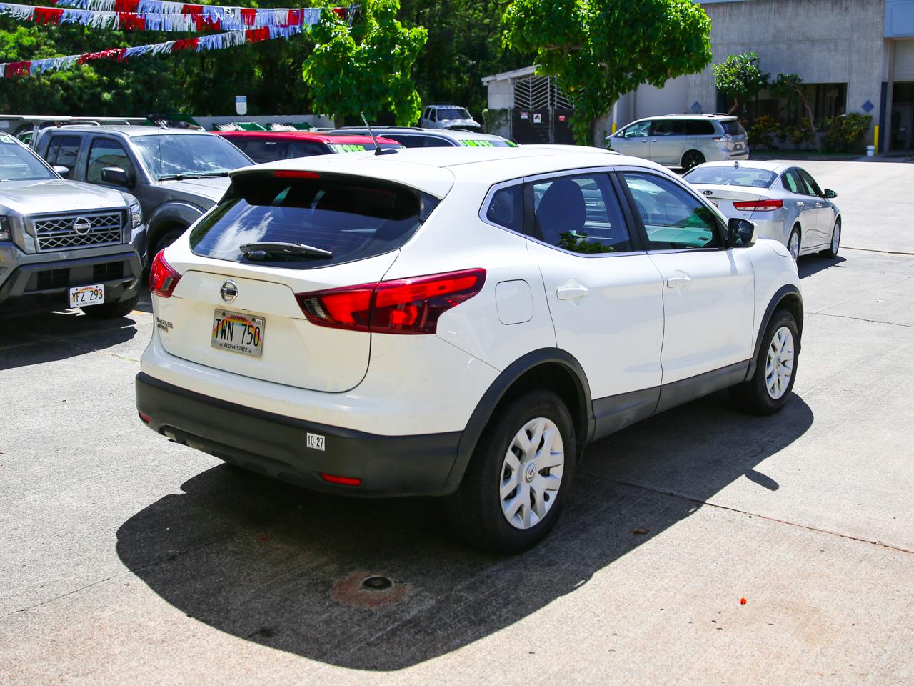Nissan Rogue Sport S 2019