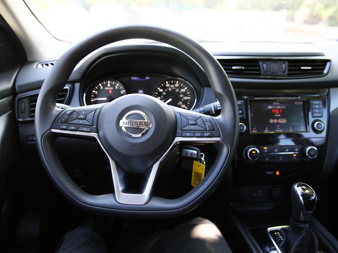 Nissan Rogue Sport S 2019