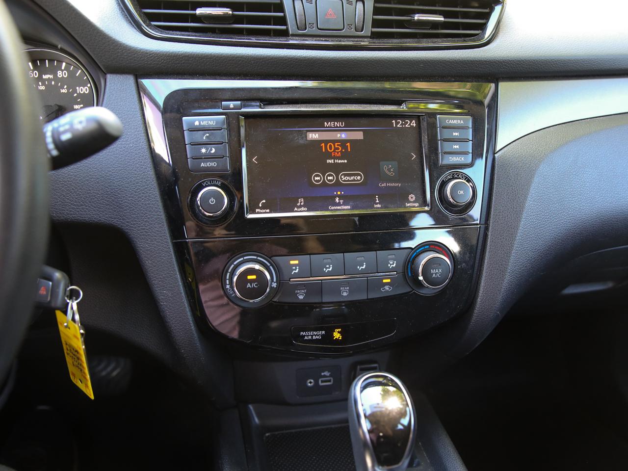 Nissan Rogue Sport S 2019
