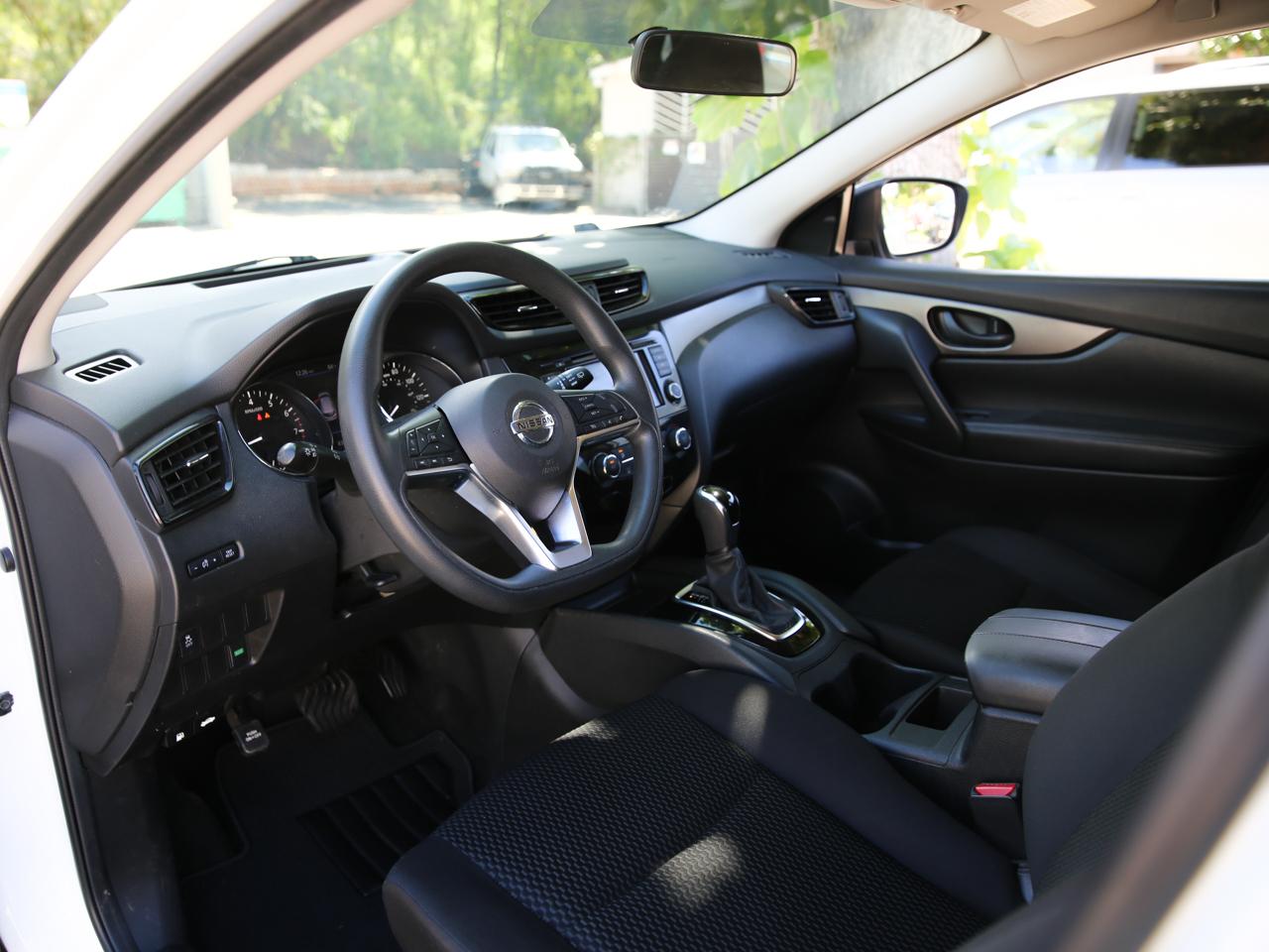 Nissan Rogue Sport S 2019