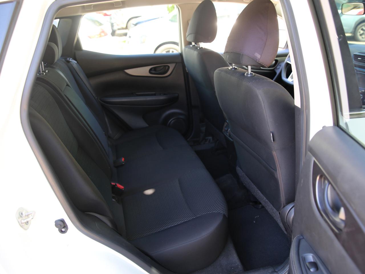 Nissan Rogue Sport S 2019