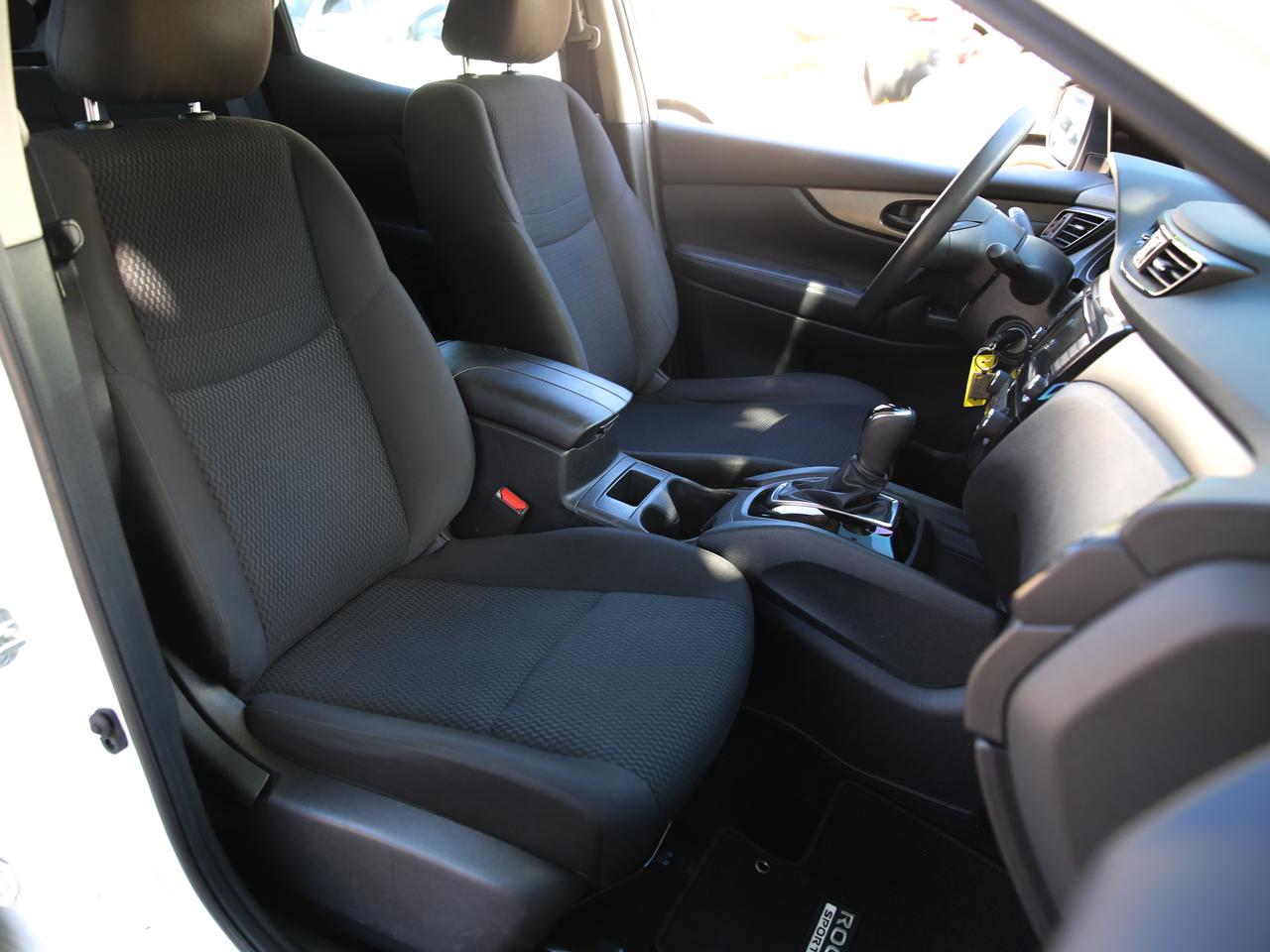Nissan Rogue Sport S 2019
