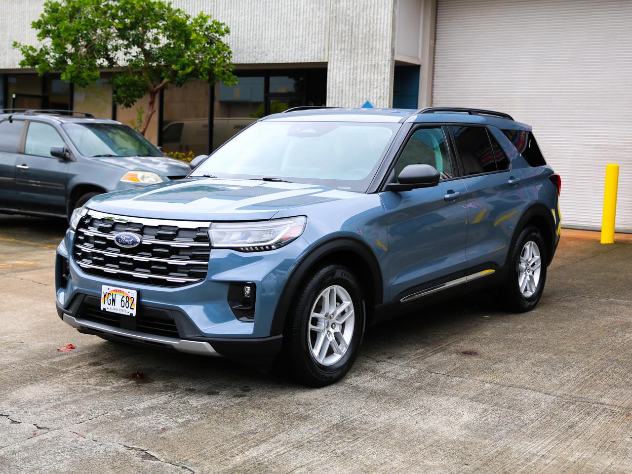 Ford Explorer  2025