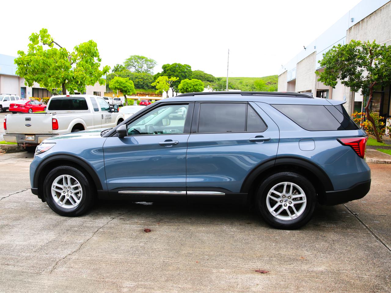 Ford Explorer  2025