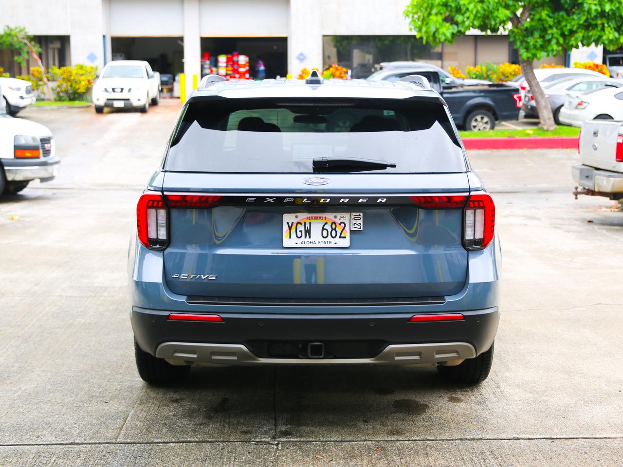 Ford Explorer  2025