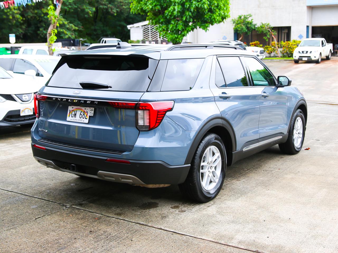 Ford Explorer  2025
