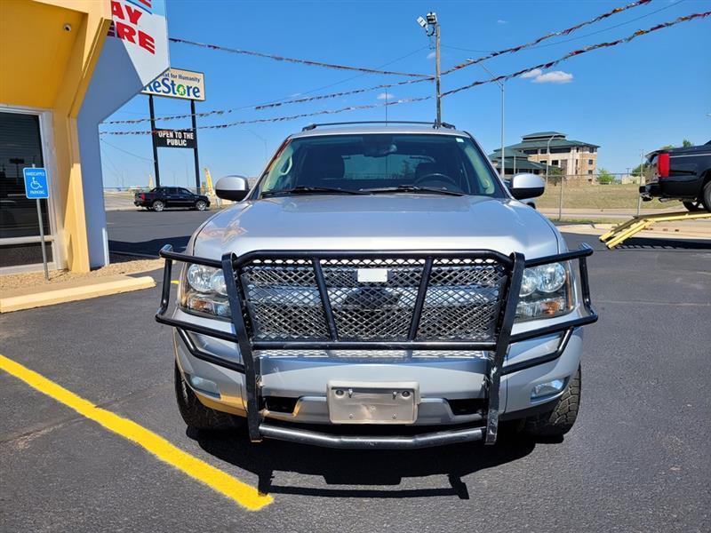 Chevrolet Avalanche  2011