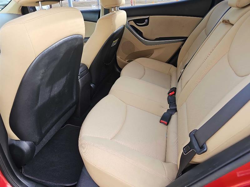 Hyundai Elantra  2013
