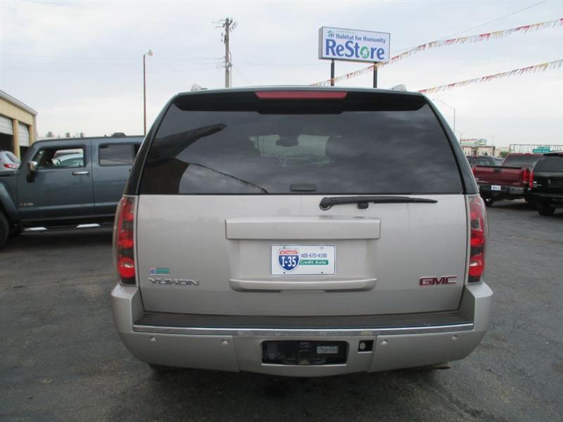 GMC Yukon Denali AWD 2007 GMC Yukon Denali AWD 2007