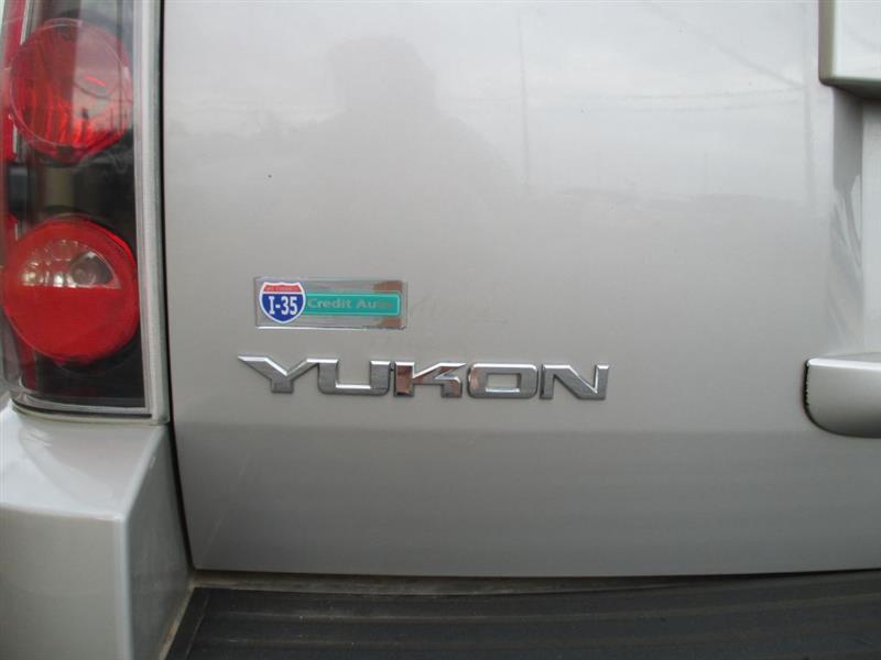 GMC Yukon Denali AWD 2007 GMC Yukon Denali AWD 2007