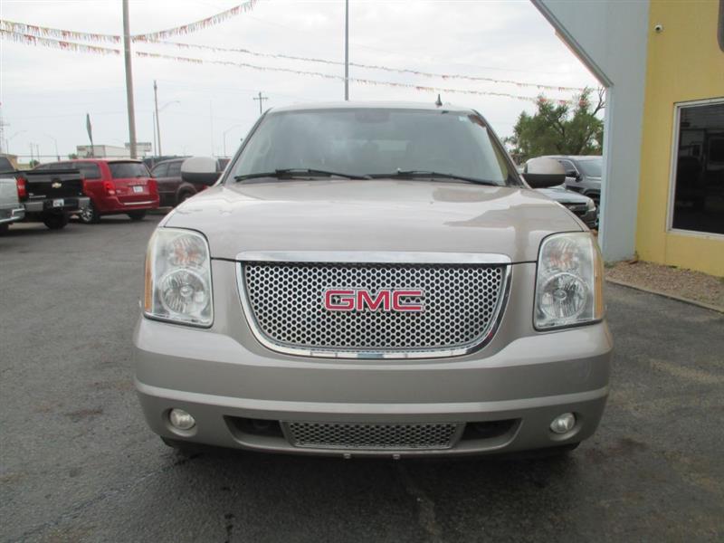 GMC Yukon Denali AWD 2007 GMC Yukon Denali AWD 2007