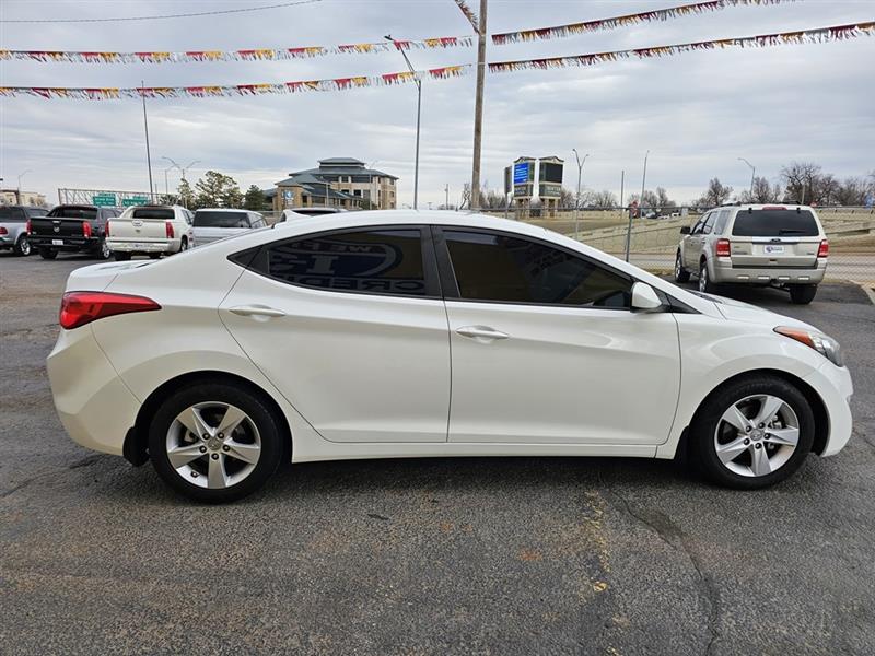 Hyundai Elantra  2013 Hyundai Elantra  2013