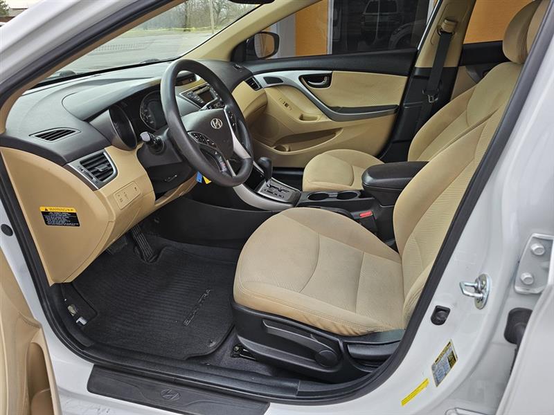 Hyundai Elantra  2013 Hyundai Elantra  2013