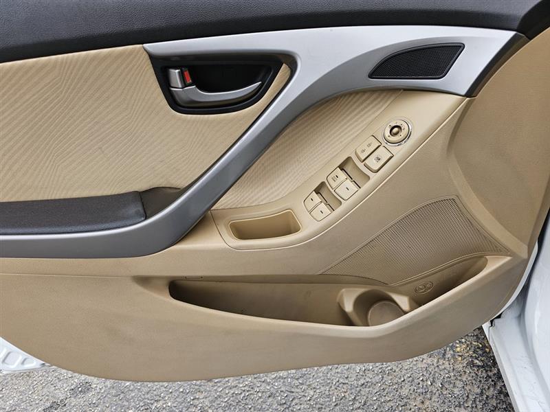 Hyundai Elantra  2013 Hyundai Elantra  2013