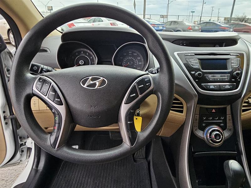 Hyundai Elantra  2013 Hyundai Elantra  2013