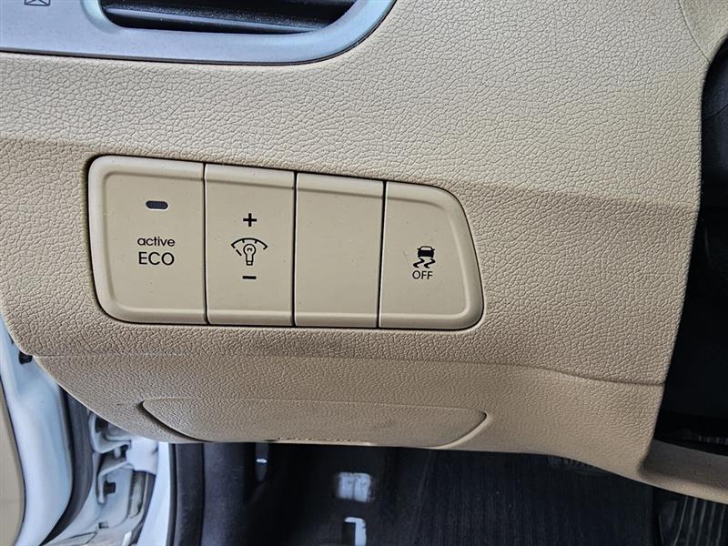 Hyundai Elantra  2013 Hyundai Elantra  2013