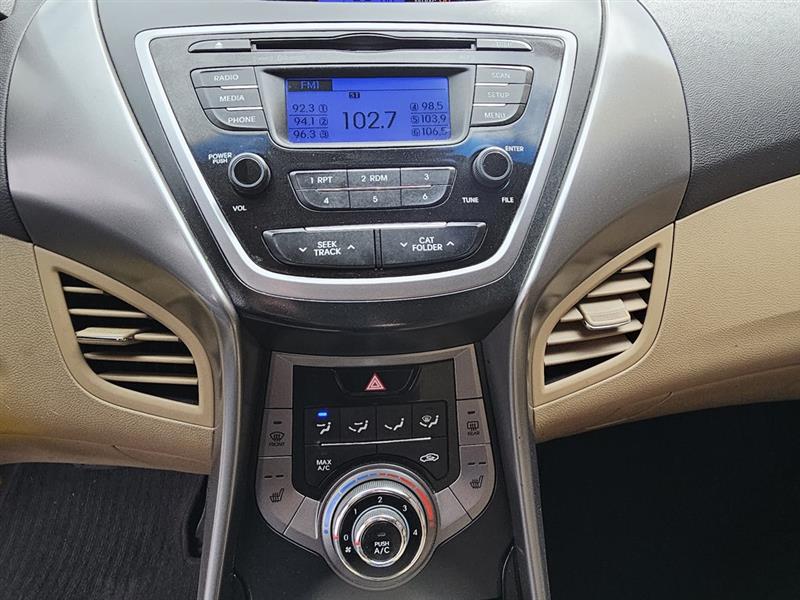 Hyundai Elantra  2013 Hyundai Elantra  2013