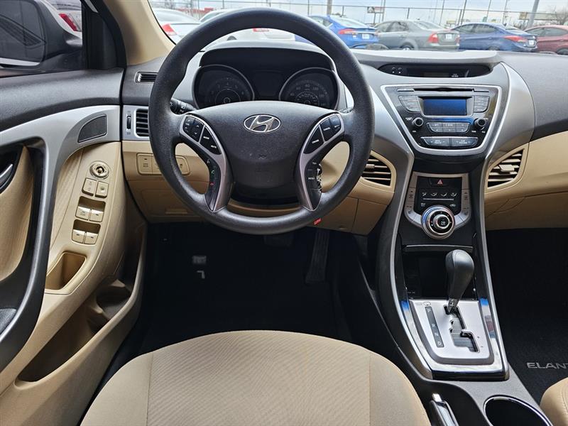 Hyundai Elantra  2013 Hyundai Elantra  2013