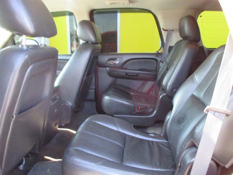 GMC Yukon  2011 GMC Yukon  2011