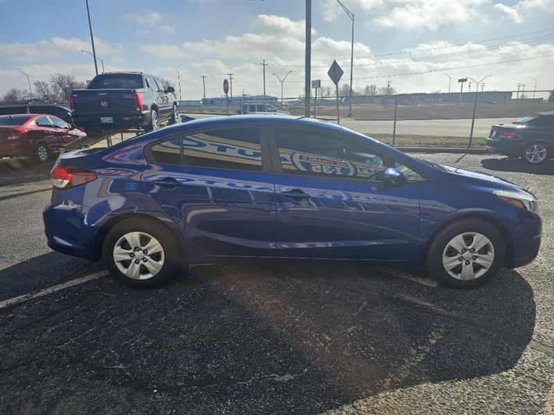 Kia Forte LX 6A 2017