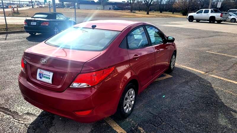 Hyundai Accent SE 4-Door 6A 2016