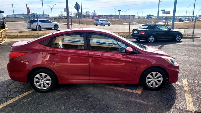 Hyundai Accent SE 4-Door 6A 2016