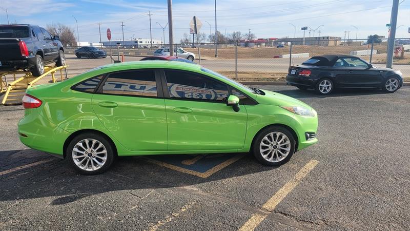 Ford Fiesta SE Sedan 2014