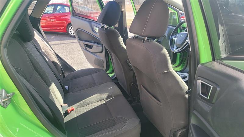 Ford Fiesta SE Sedan 2014