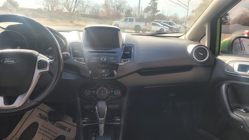 Ford Fiesta SE Sedan 2014