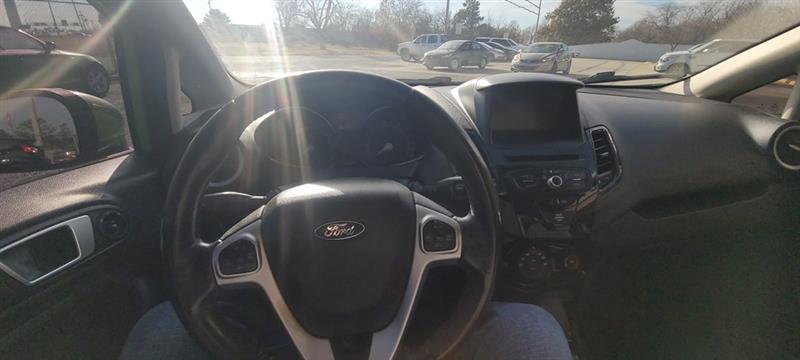 Ford Fiesta SE Sedan 2014