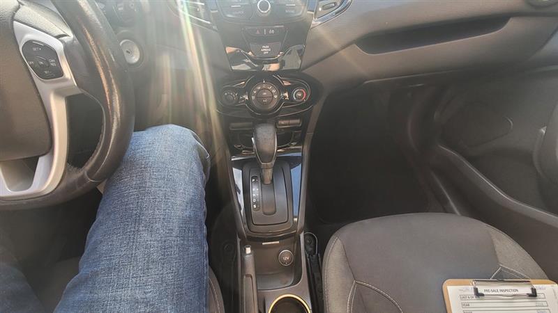 Ford Fiesta SE Sedan 2014