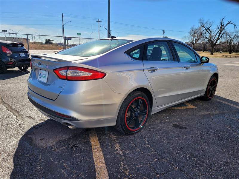 Ford Fusion  2016