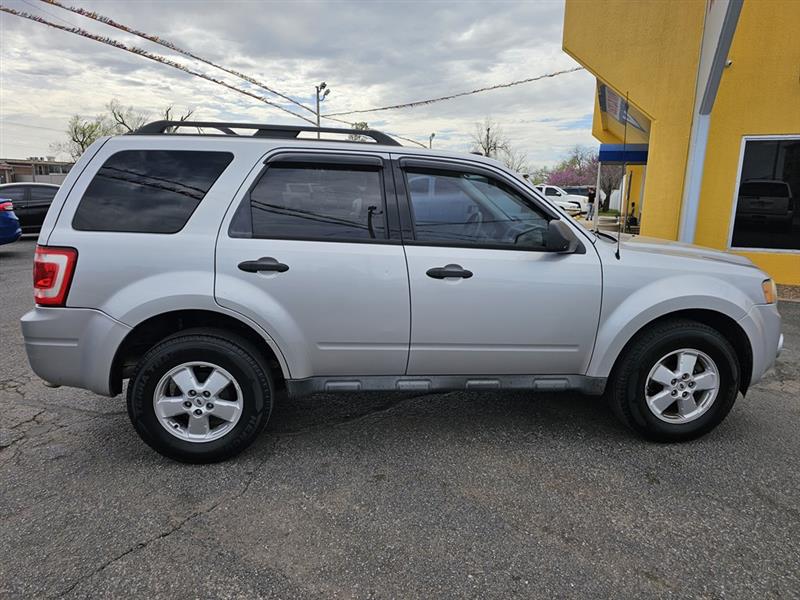 Ford Escape XLS FWD 2012