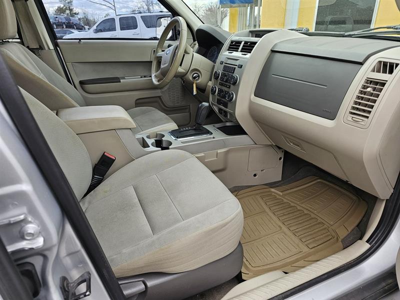 Ford Escape XLS FWD 2012