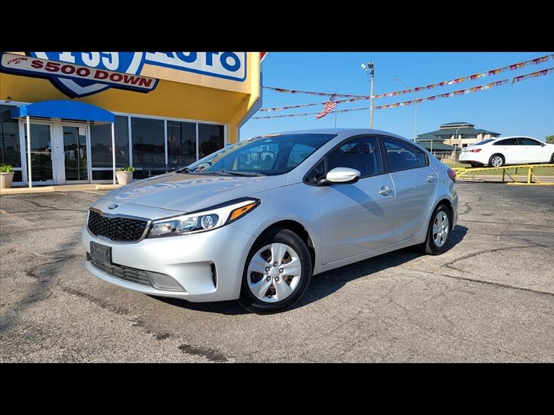 2017 Kia Forte LX 6A
