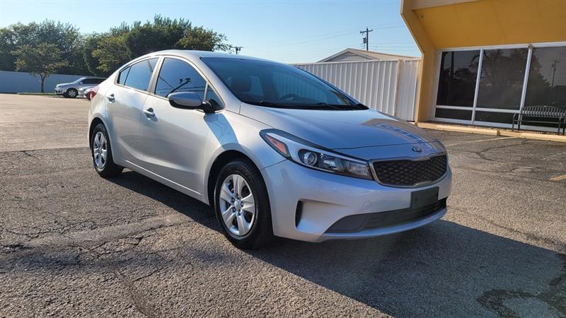 Kia Forte LX 6A 2017