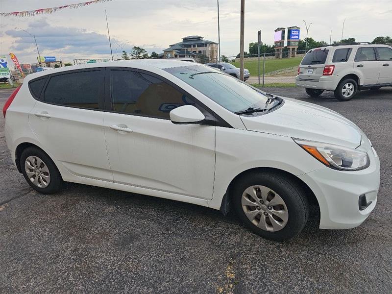 Hyundai Accent  2016