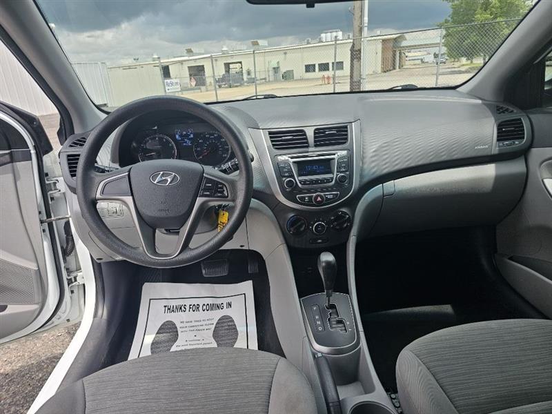 Hyundai Accent  2016