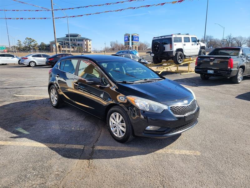 Kia Forte 5-Door  2014