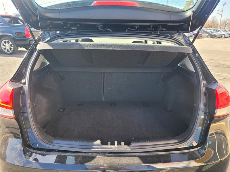 Kia Forte 5-Door  2014