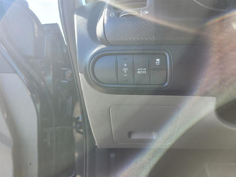 Kia Forte 5-Door  2014