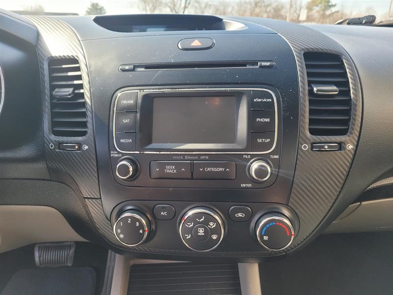 Kia Forte 5-Door  2014