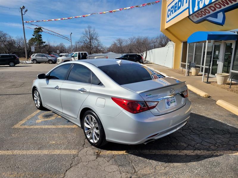 Hyundai Sonata  2013