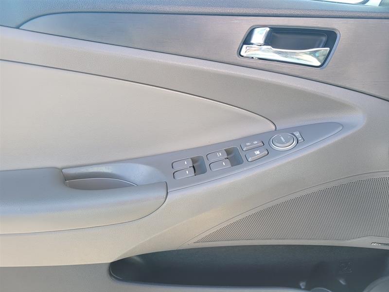 Hyundai Sonata  2013