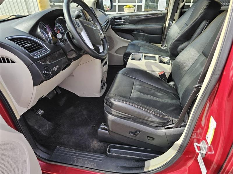 Chrysler Town & Country Touring 2014